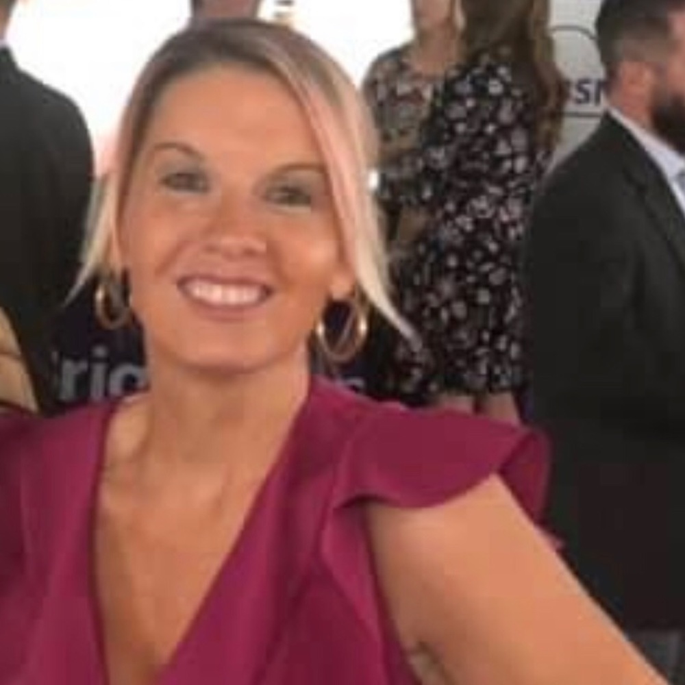 Meet your Posher, Laura